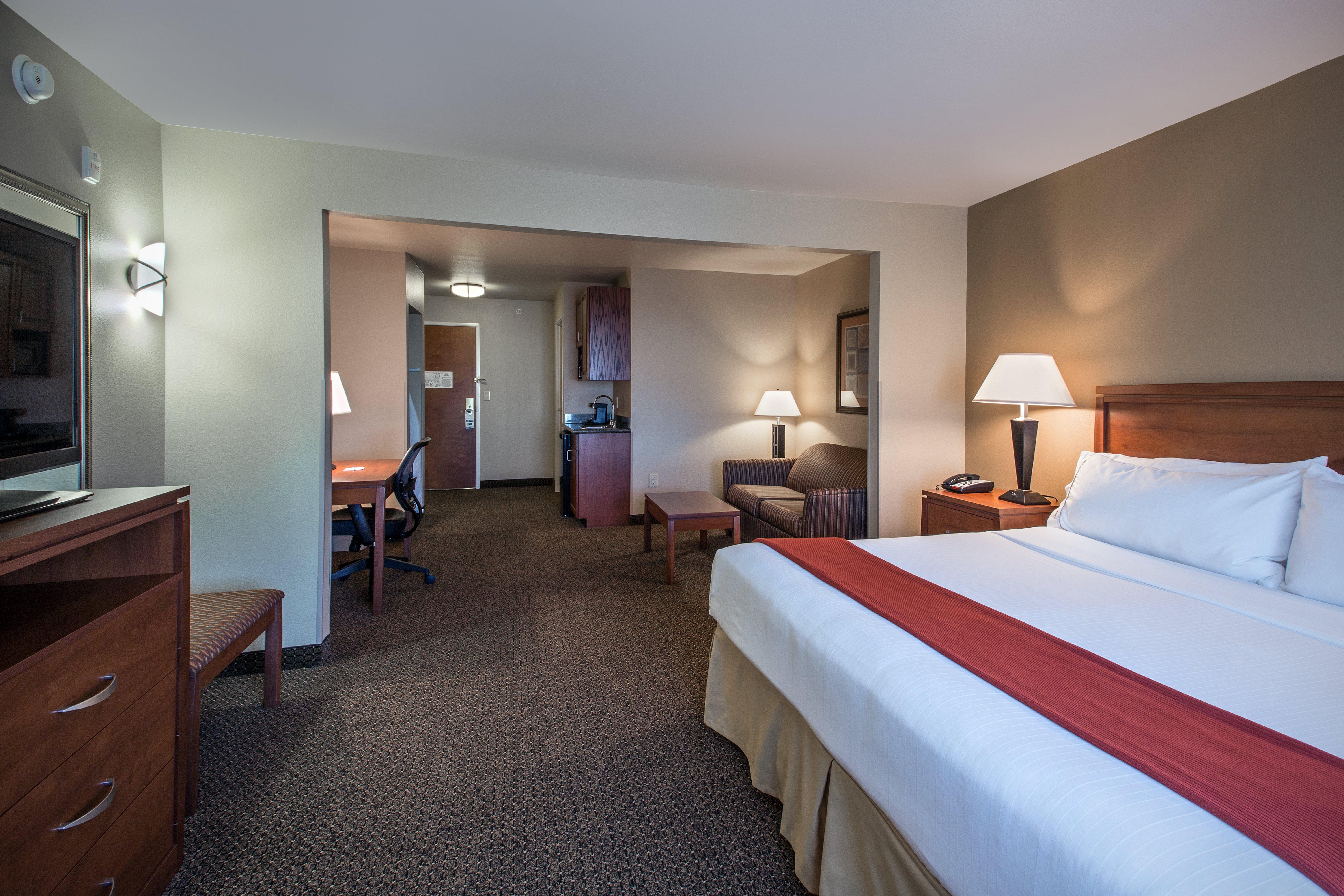 Holiday Inn Express Hotel & Suites Lewisburg By Ihg Exterior foto