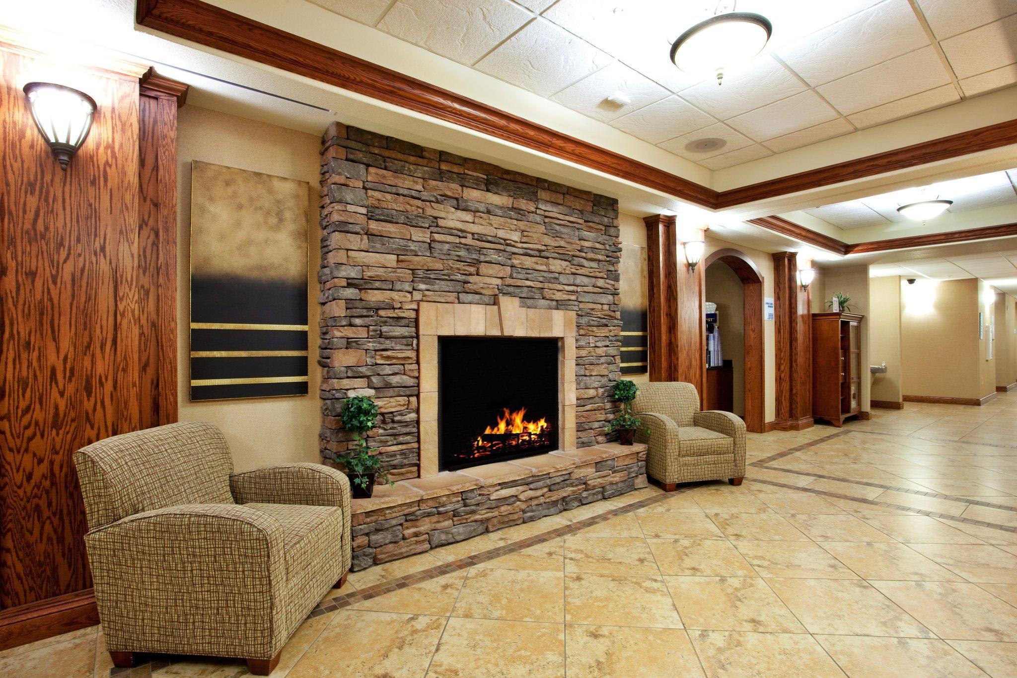 Holiday Inn Express Hotel & Suites Lewisburg By Ihg Exterior foto
