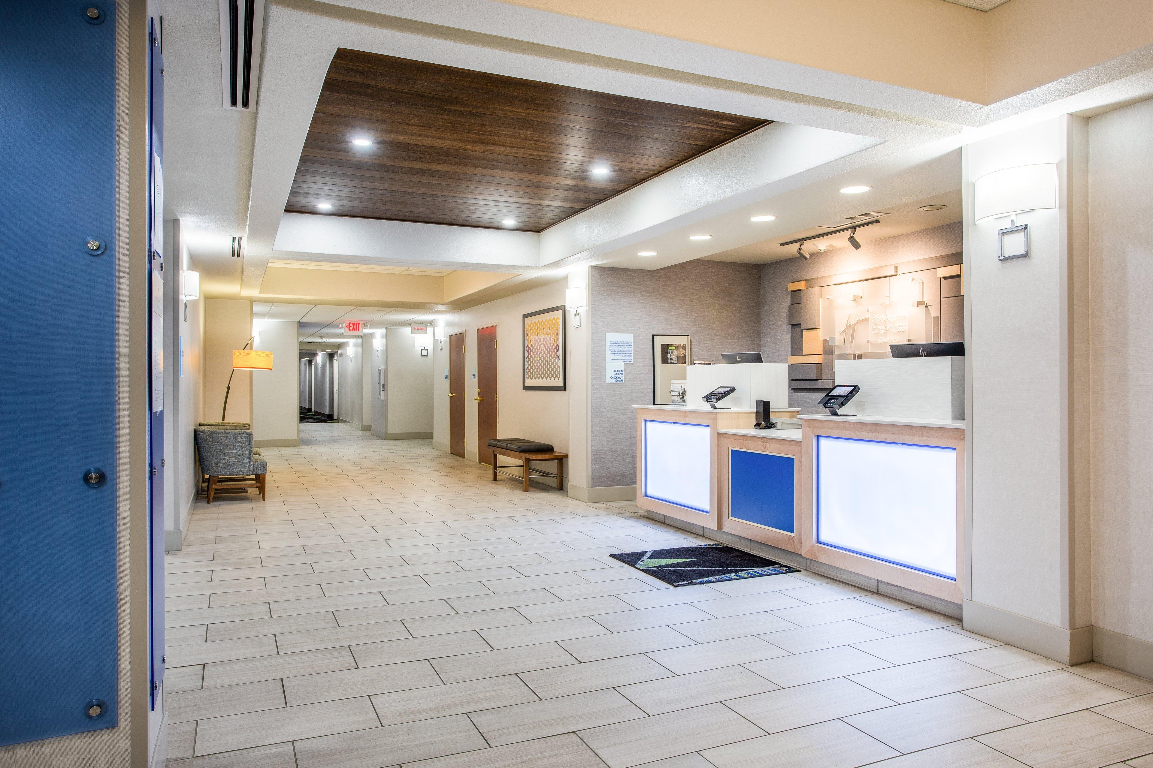 Holiday Inn Express Hotel & Suites Lewisburg By Ihg Exterior foto