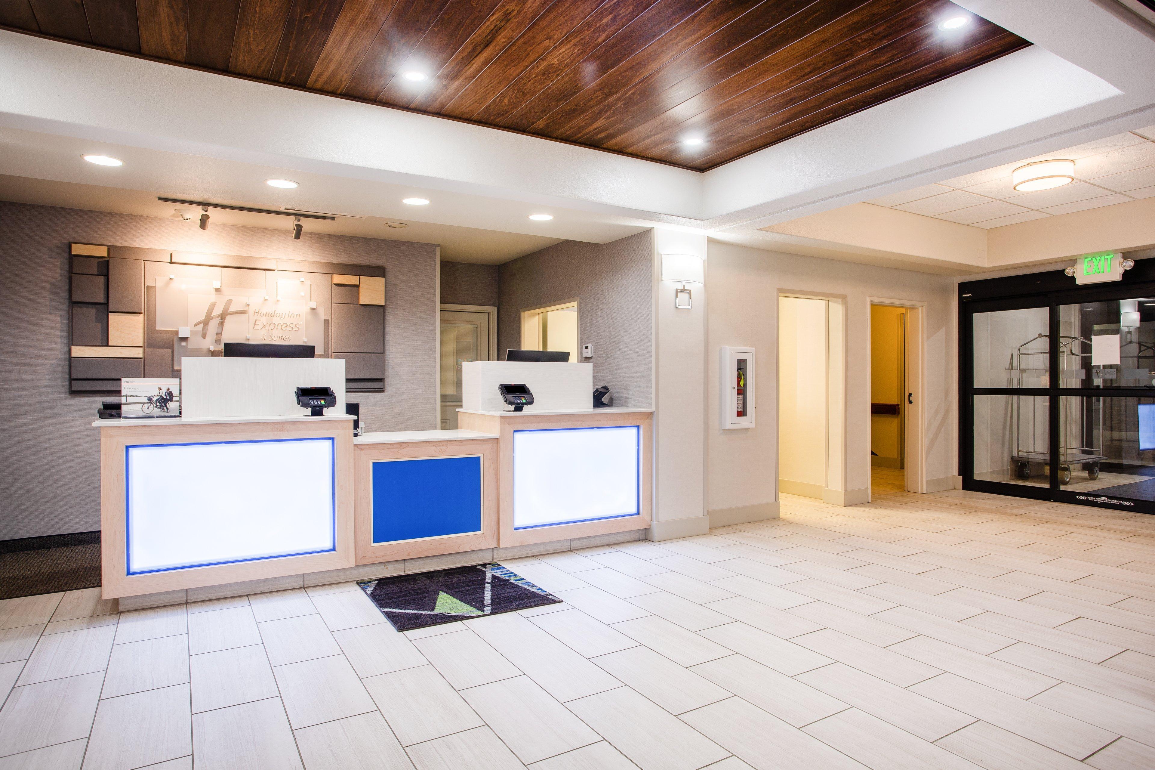 Holiday Inn Express Hotel & Suites Lewisburg By Ihg Exterior foto
